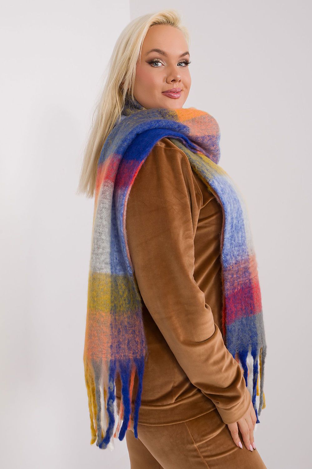 Shawl AT