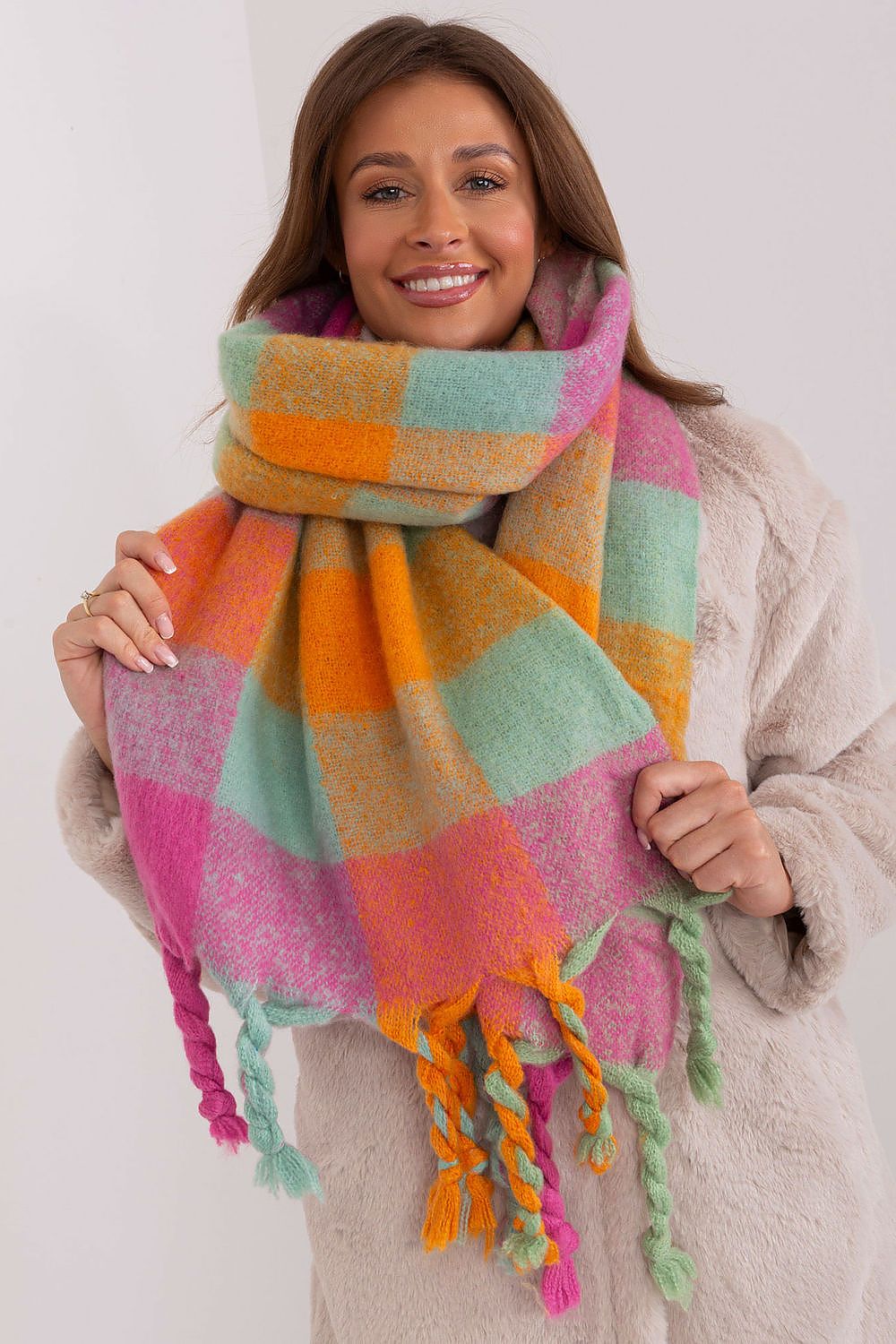 Shawl AT