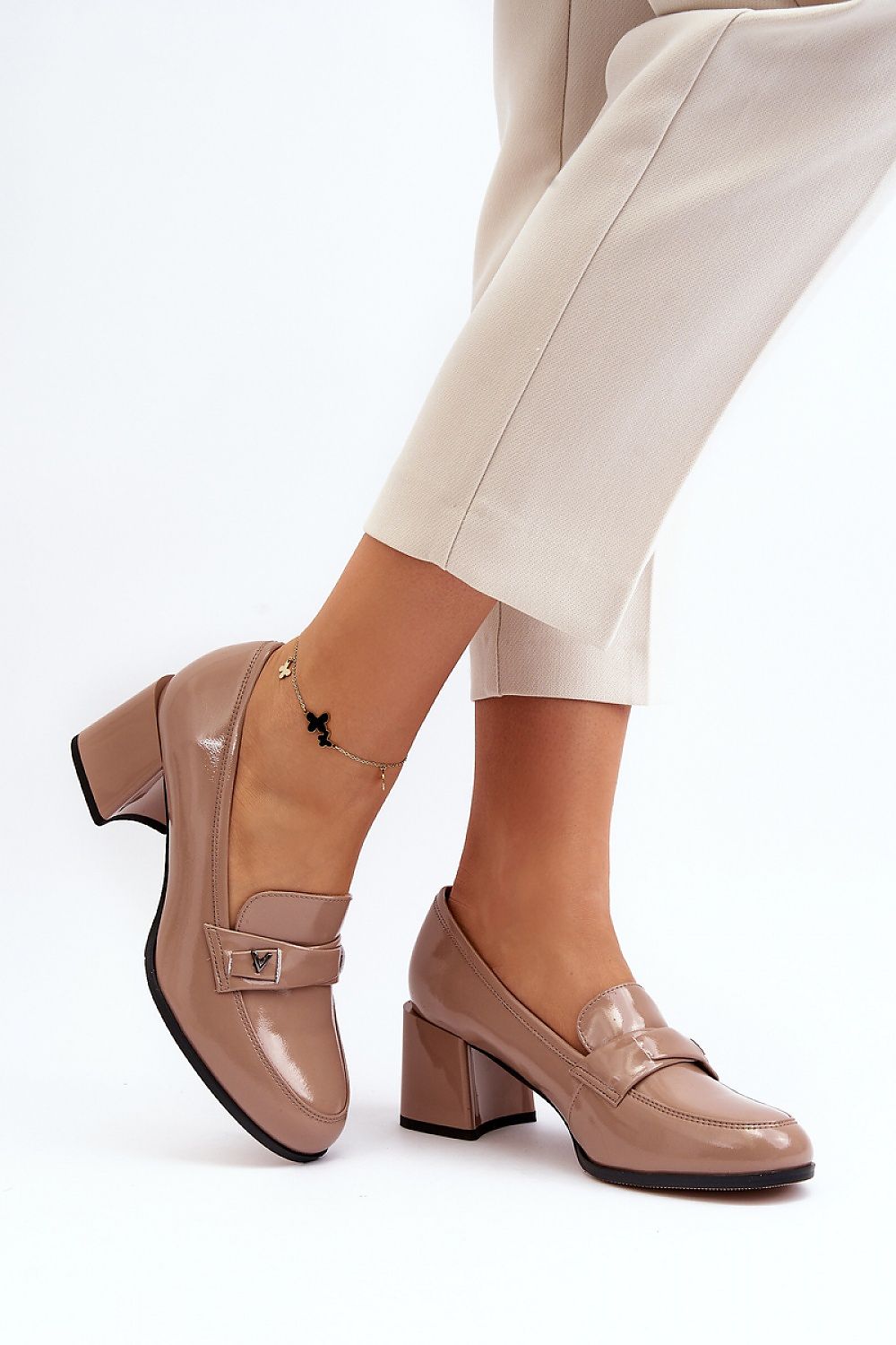 Heel pumps Step in style