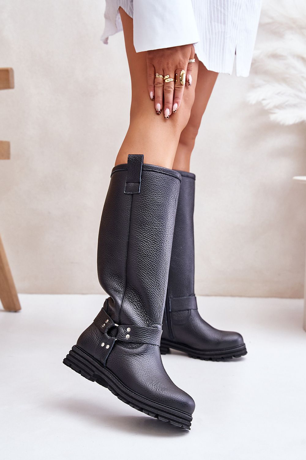 Thigh-Hight Boots Step in style