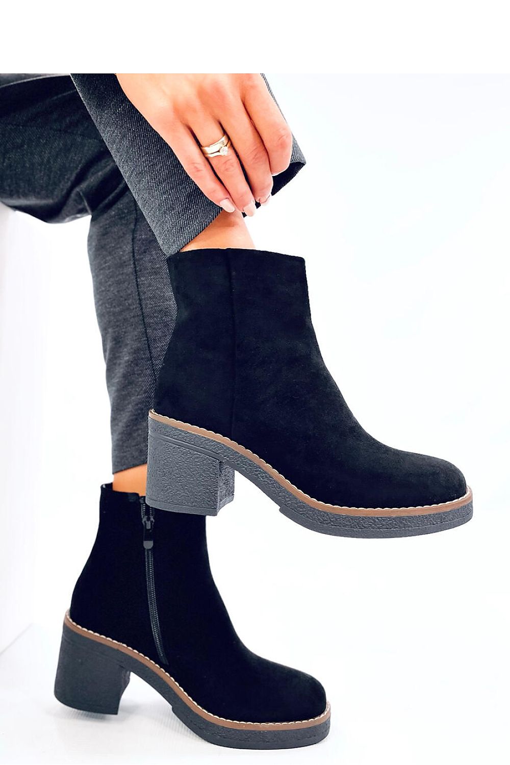 Heel boots Inello