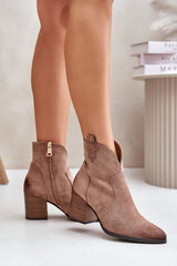 Heel boots Step in style