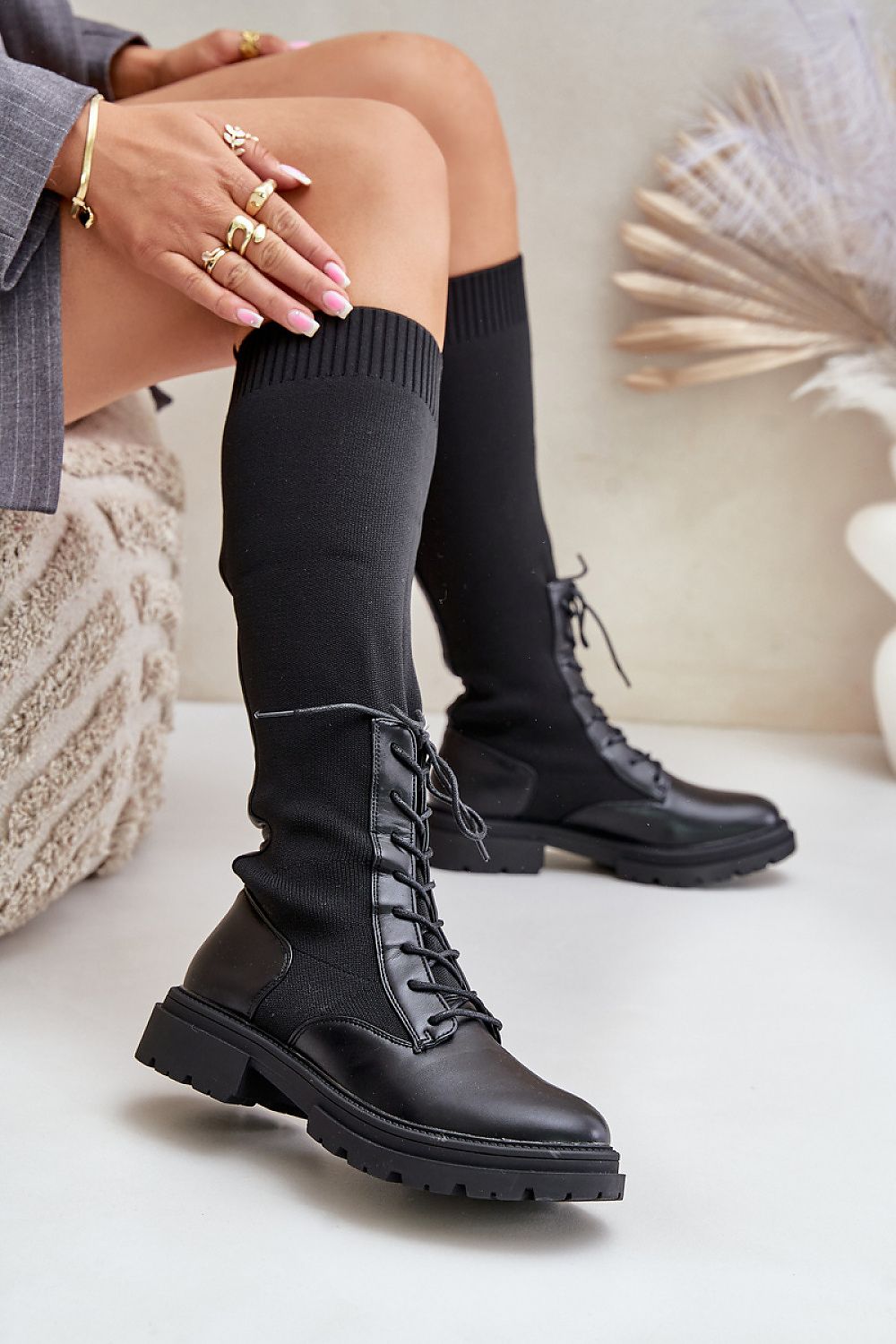 Thigh-Hight Boots Step in style