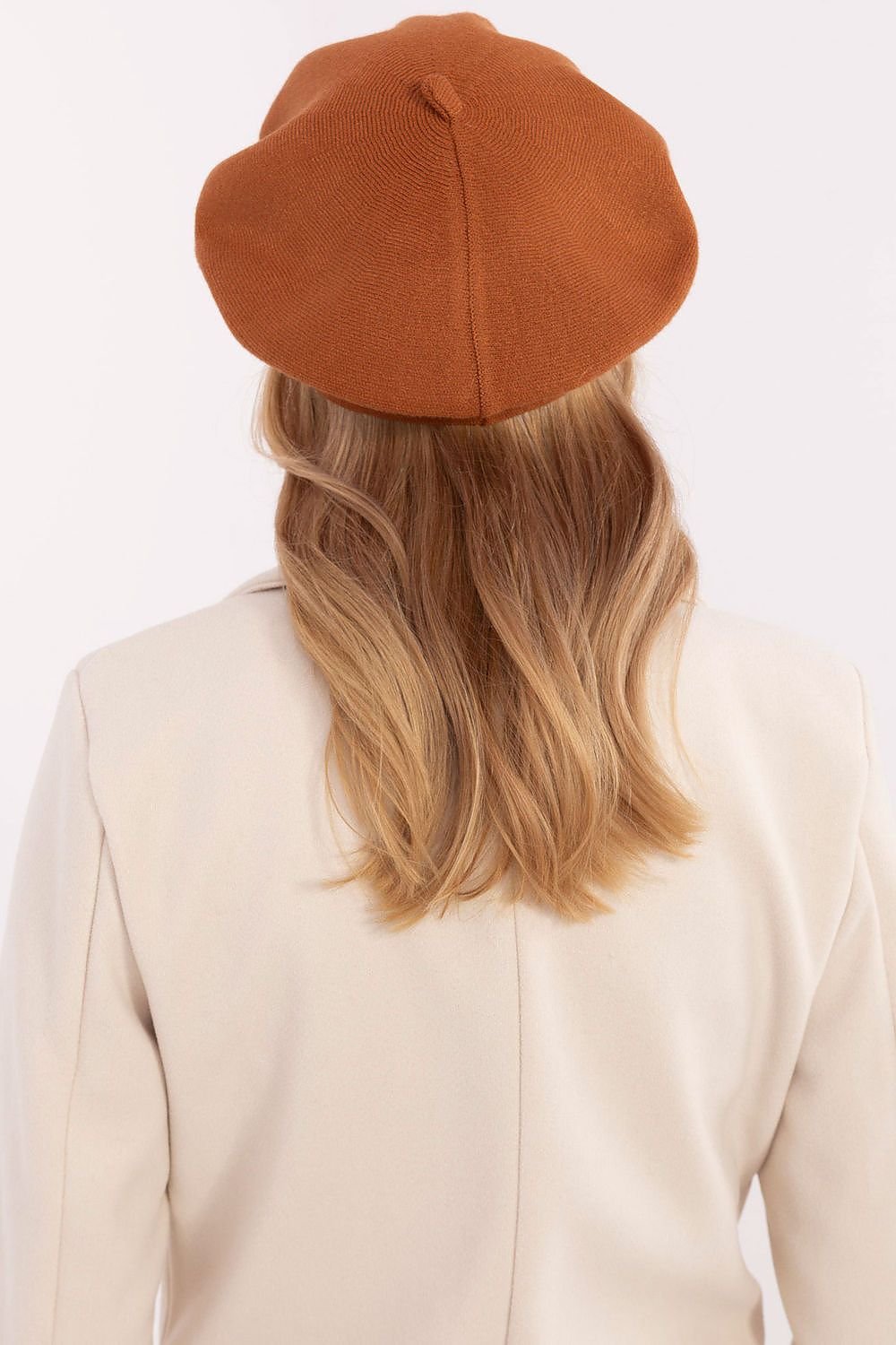 Beret AT