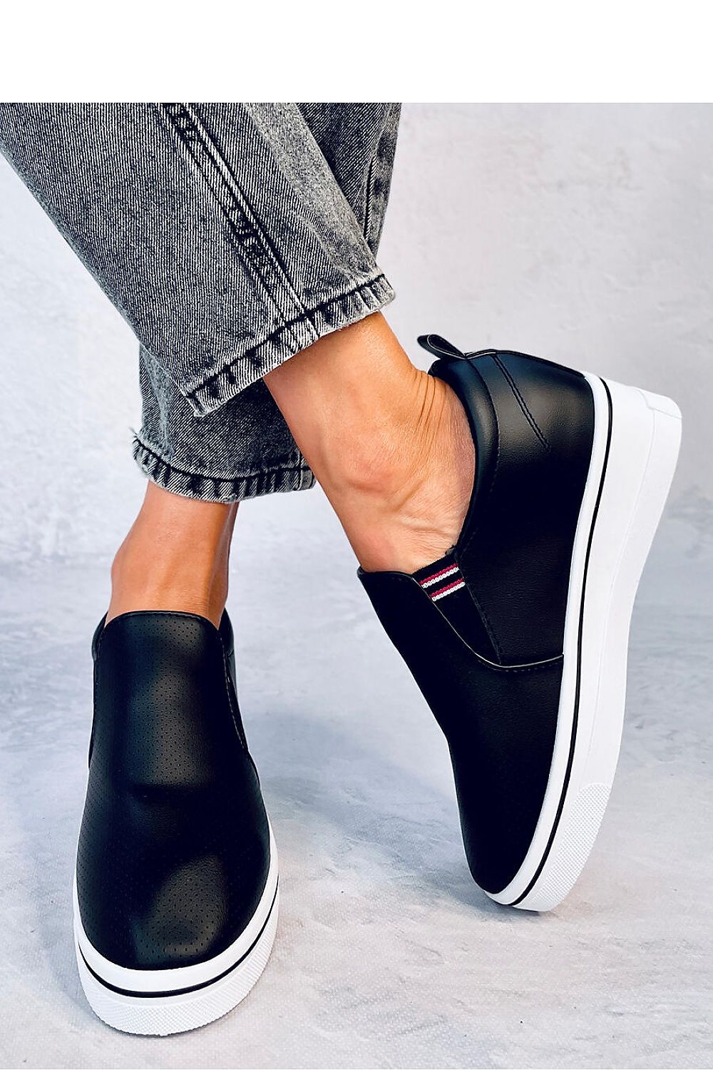 Slip-On Sneakers Inello