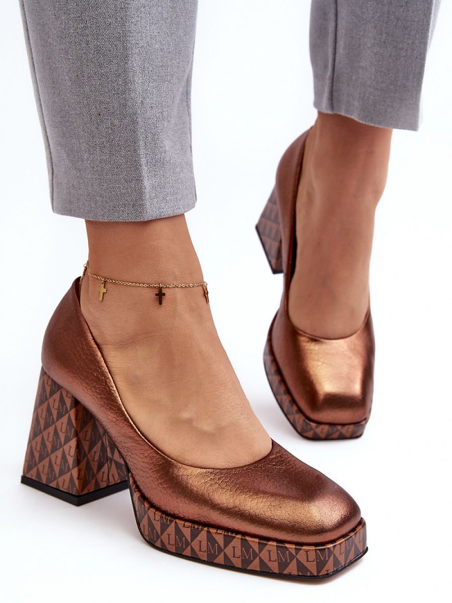 Block heel pumps Step in style