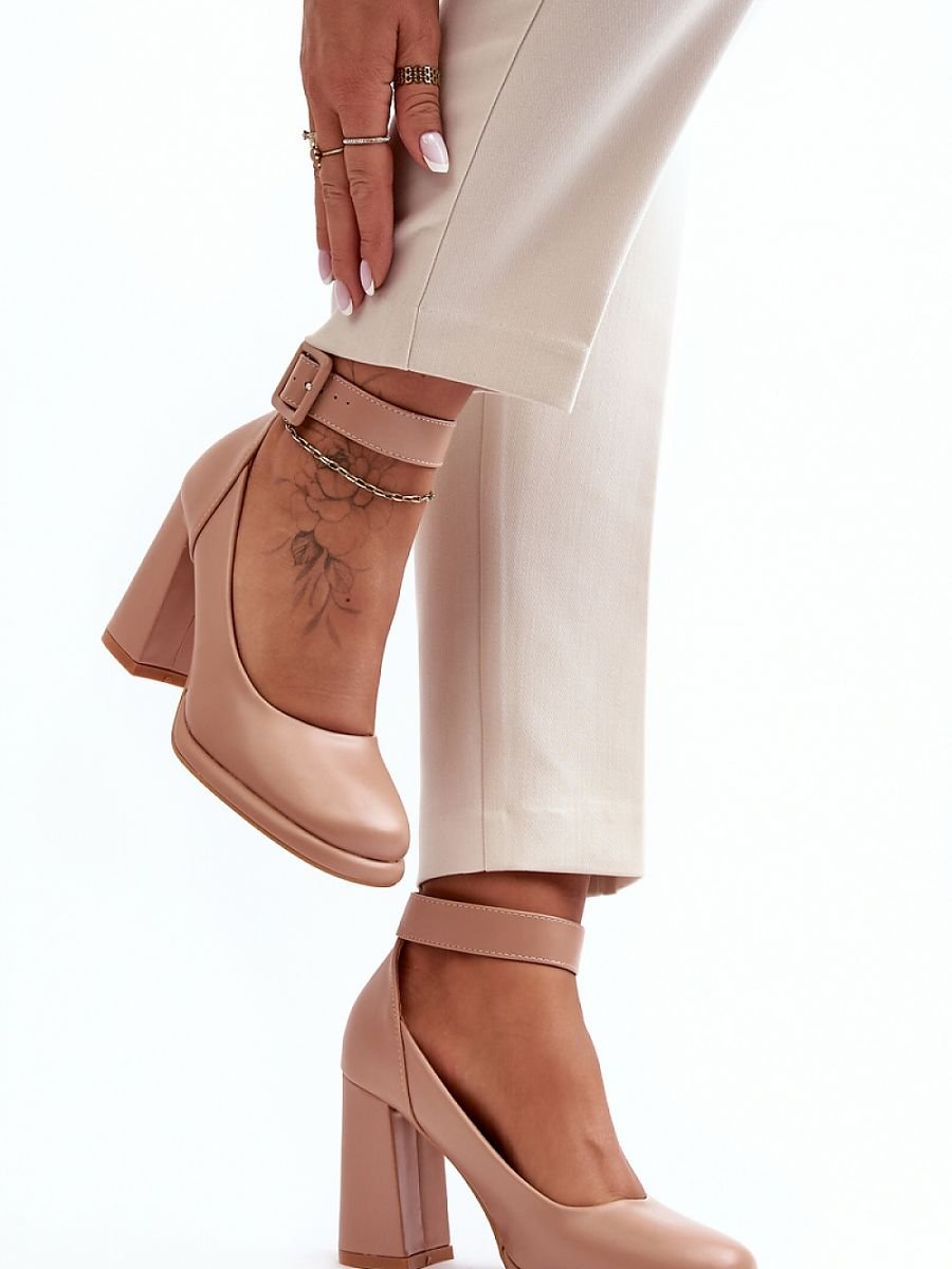 Block heel pumps Step in style