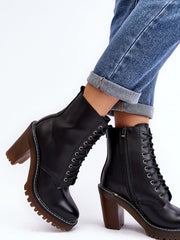 Heel boots Step in style