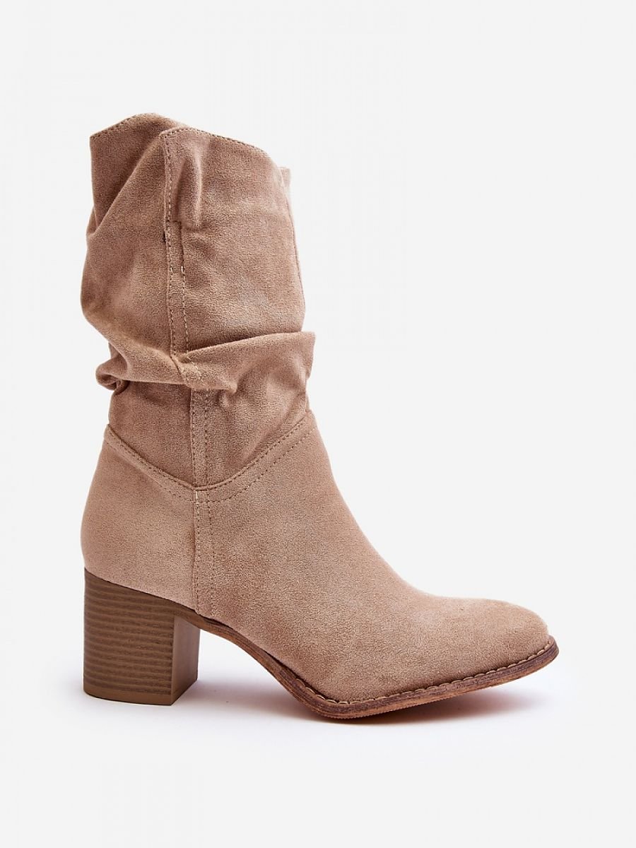 Heel boots Step in style