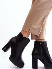 Heel boots Step in style