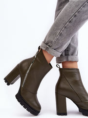 Heel boots Step in style