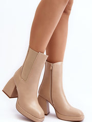 Heel boots Step in style