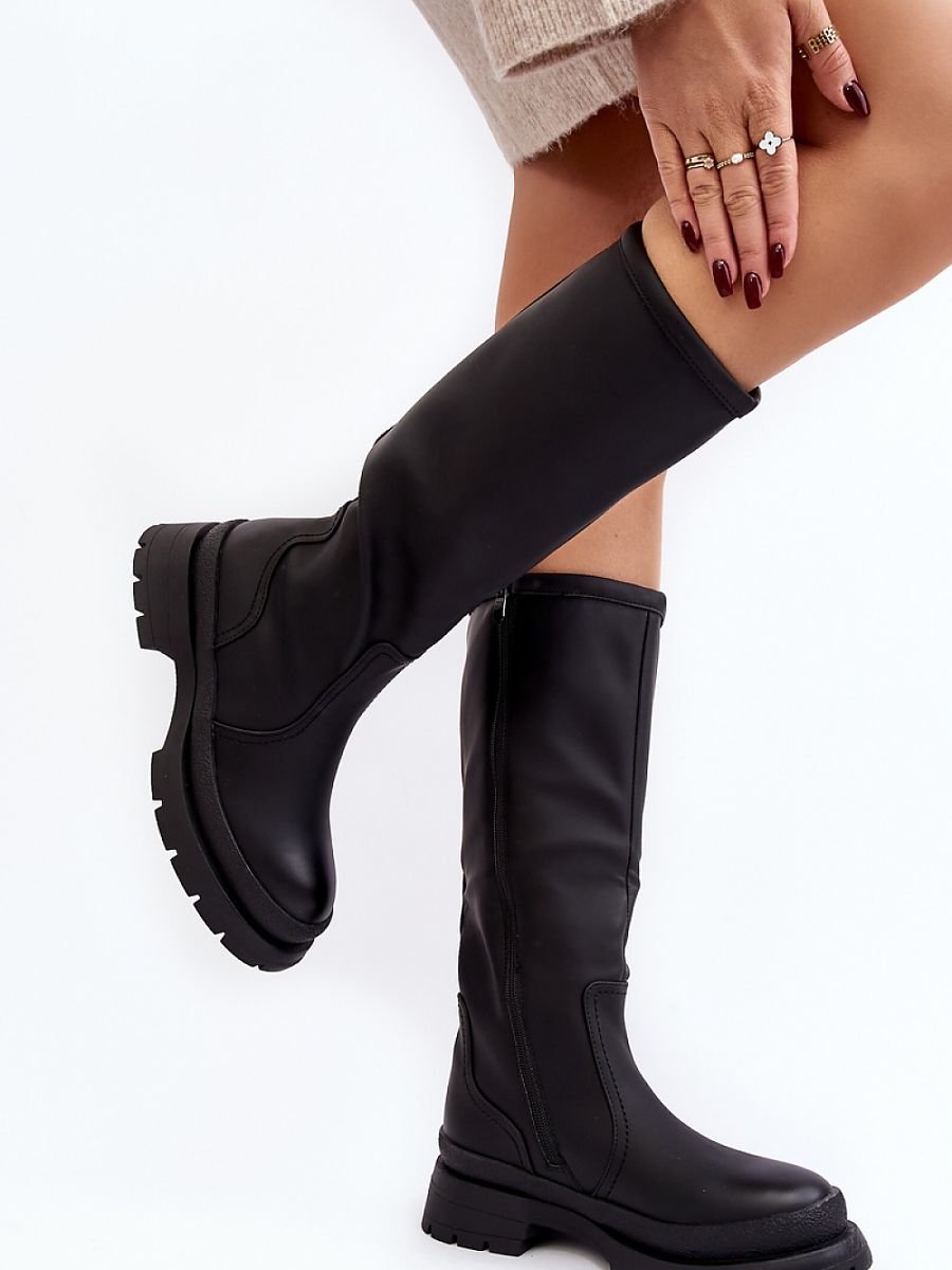 Thigh-Hight Boots Step in style