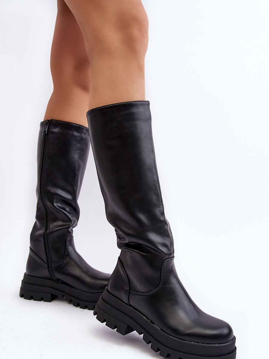 Thigh-Hight Boots Step in style