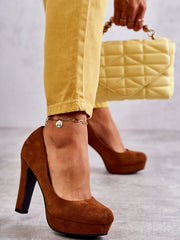 Block heel pumps Step in style