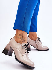 Heeled low shoes Step in style