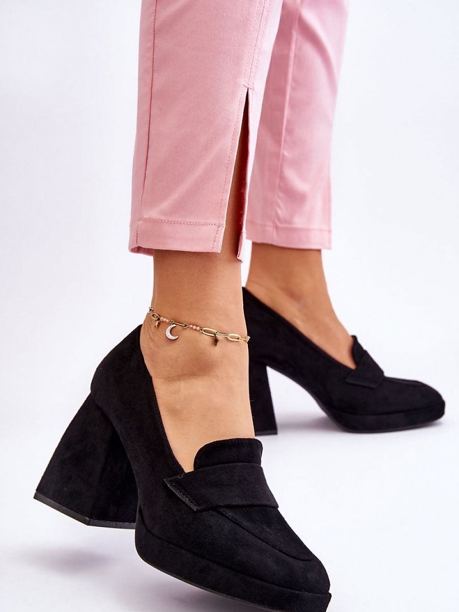 Heel pumps Step in style