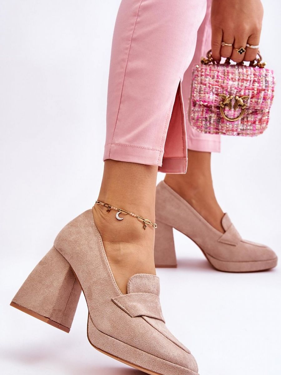 Heel pumps Step in style