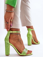 Heel sandals Step in style