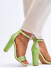 Heel sandals Step in style