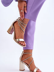 Heel sandals Step in style