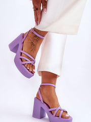 Heel sandals Step in style