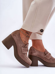 Heeled low shoes Step in style