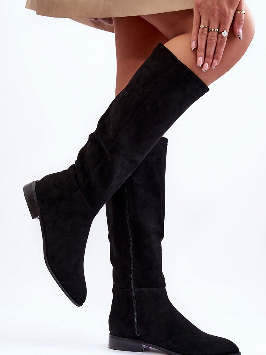 Thigh-Hight Boots Step in style