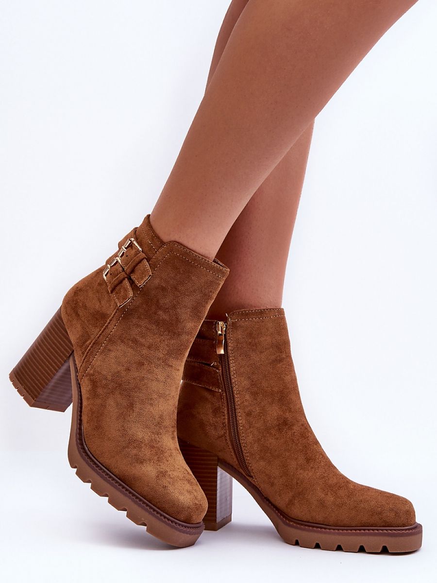 Heel boots Step in style